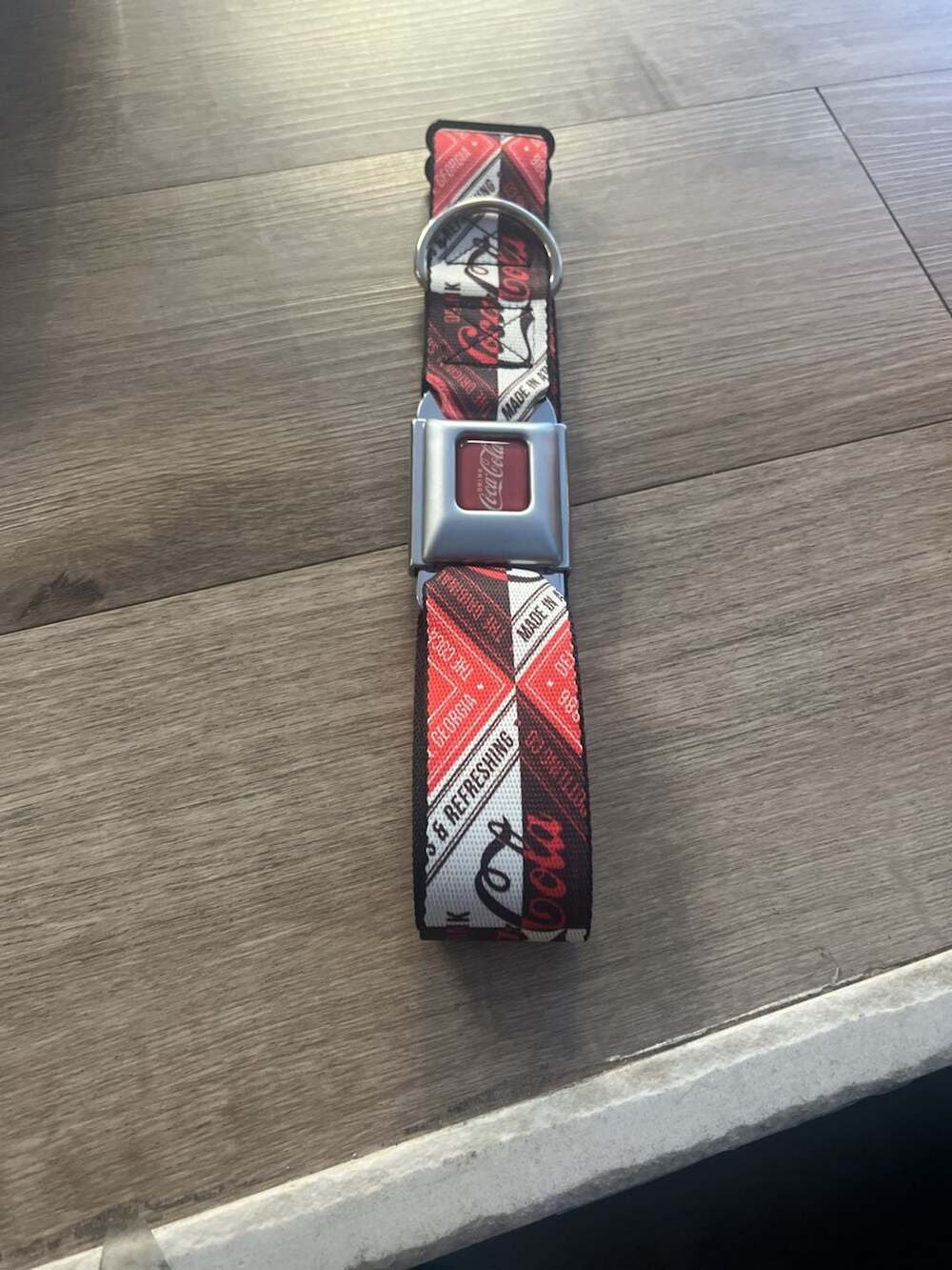 Buckle-Down Coca-Cola Dog Collar Size Large 18-32 Seatbelt Buckle